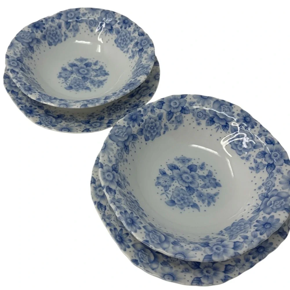 Vintage Japanese Blue White Floral Porcelain 4 Pc Set 2 Plates 2 Bowls